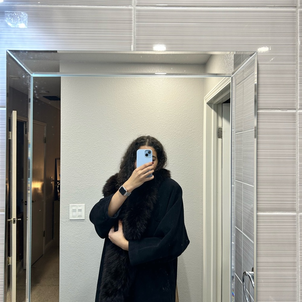 Chic Black Coat with Fur
